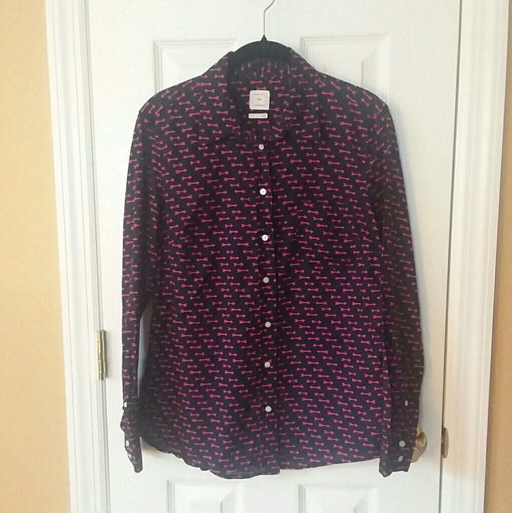 Gap Arrow Print Button Down Shirt - image 1